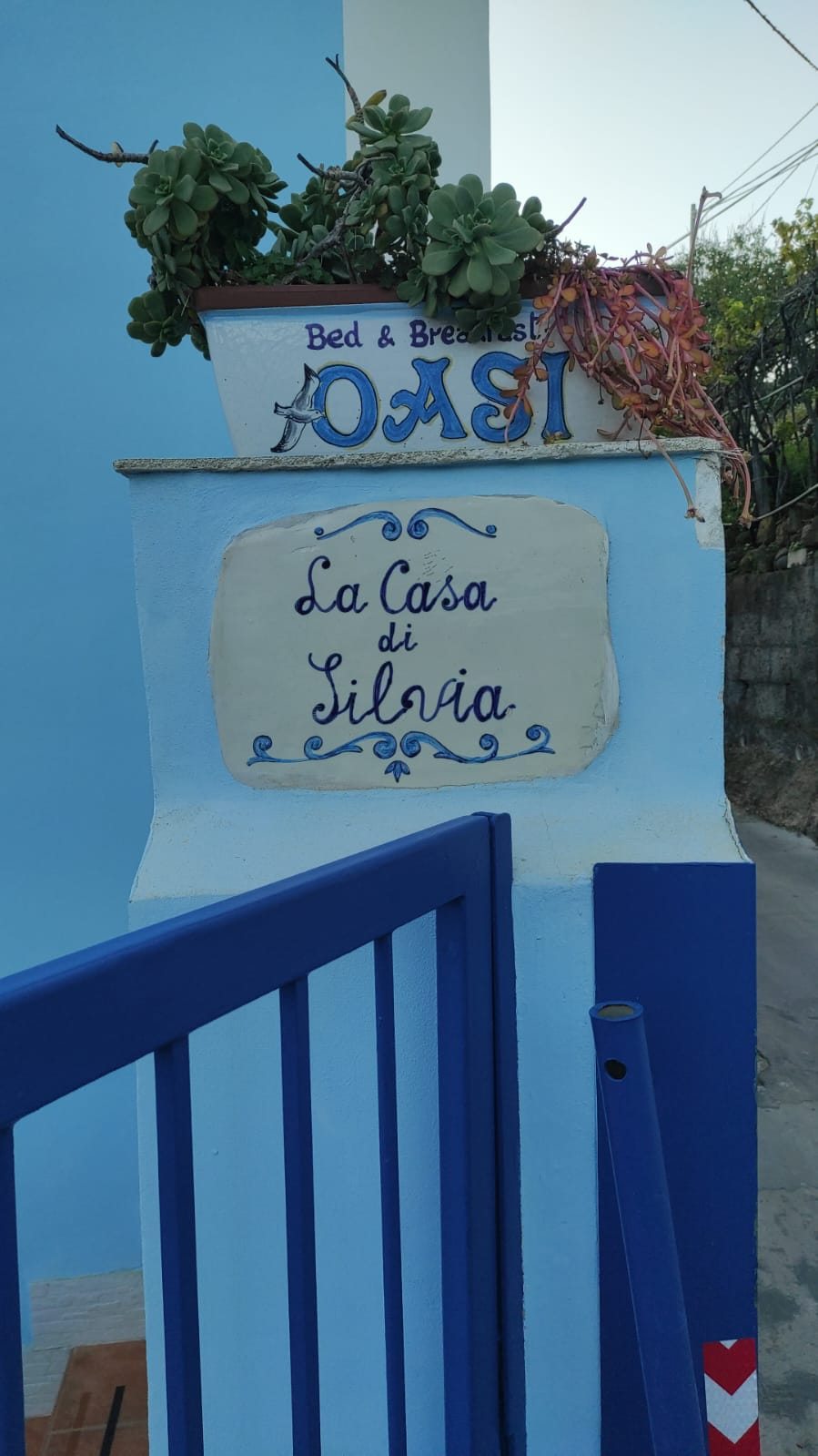Insegna in ceramica Oasi — La Casa di Silvia