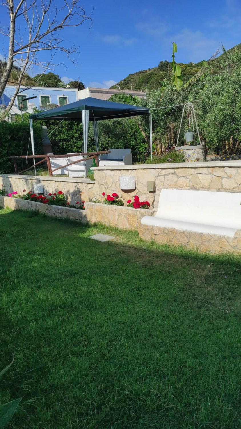 Prato con gazebo