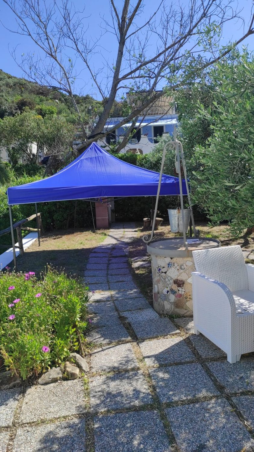 Vialetto verso il gazebo